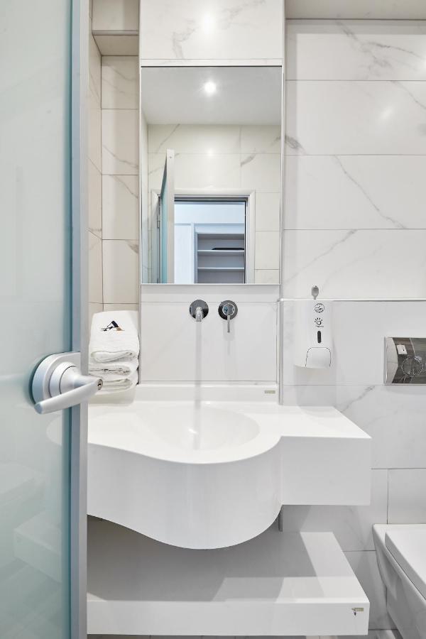 Albatros Suites Vrasná Dış mekan fotoğraf