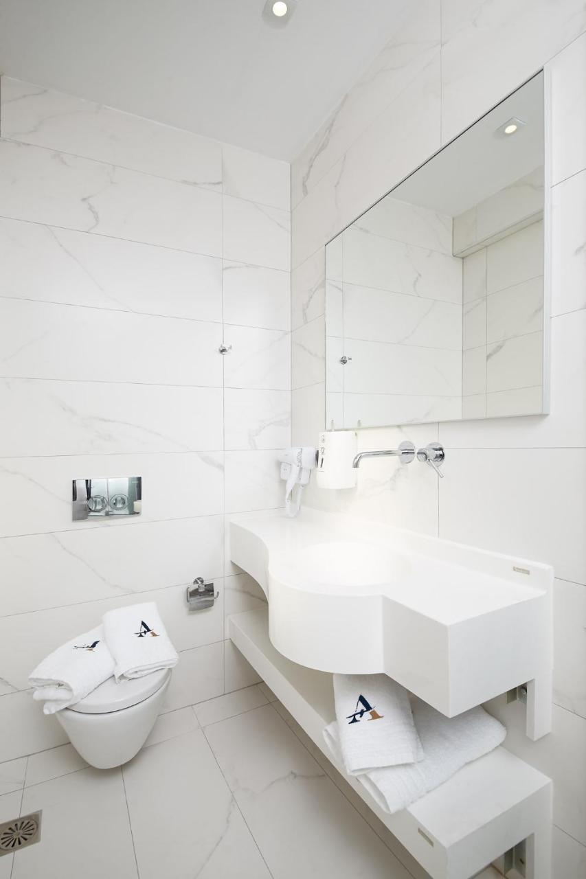 Albatros Suites Vrasná Dış mekan fotoğraf