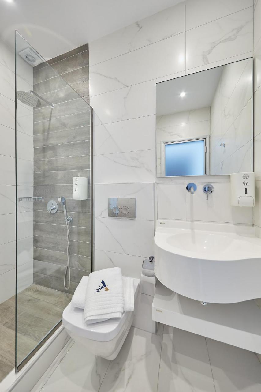 Albatros Suites Vrasná Dış mekan fotoğraf